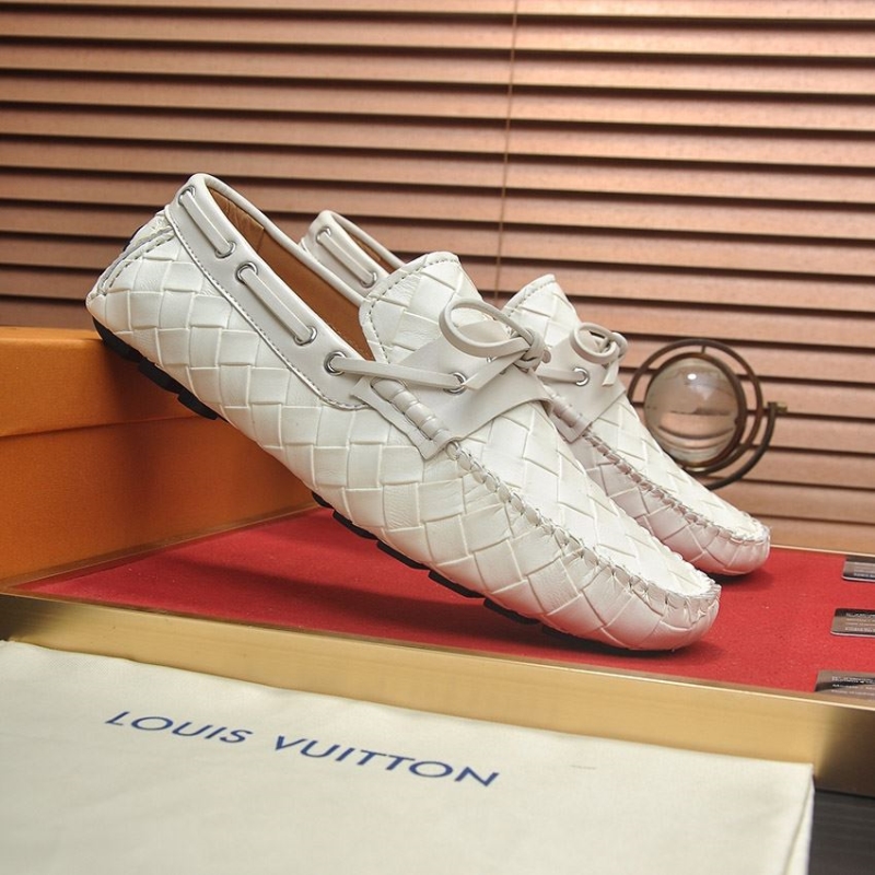 G*u*i leather shoes
